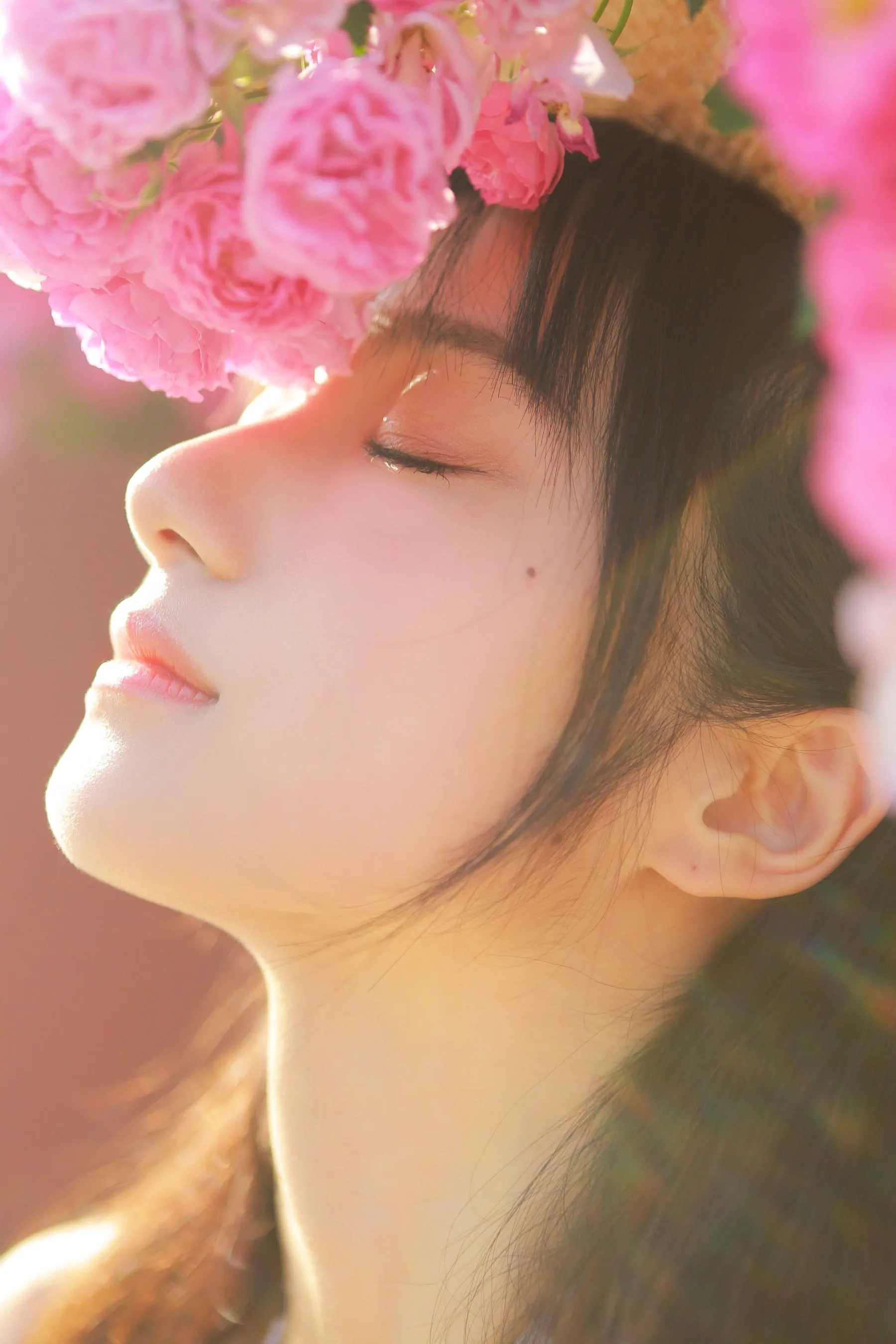 [艺图语] 2022.05.18 蔷薇迟开 月半了吧 [28P]插图7